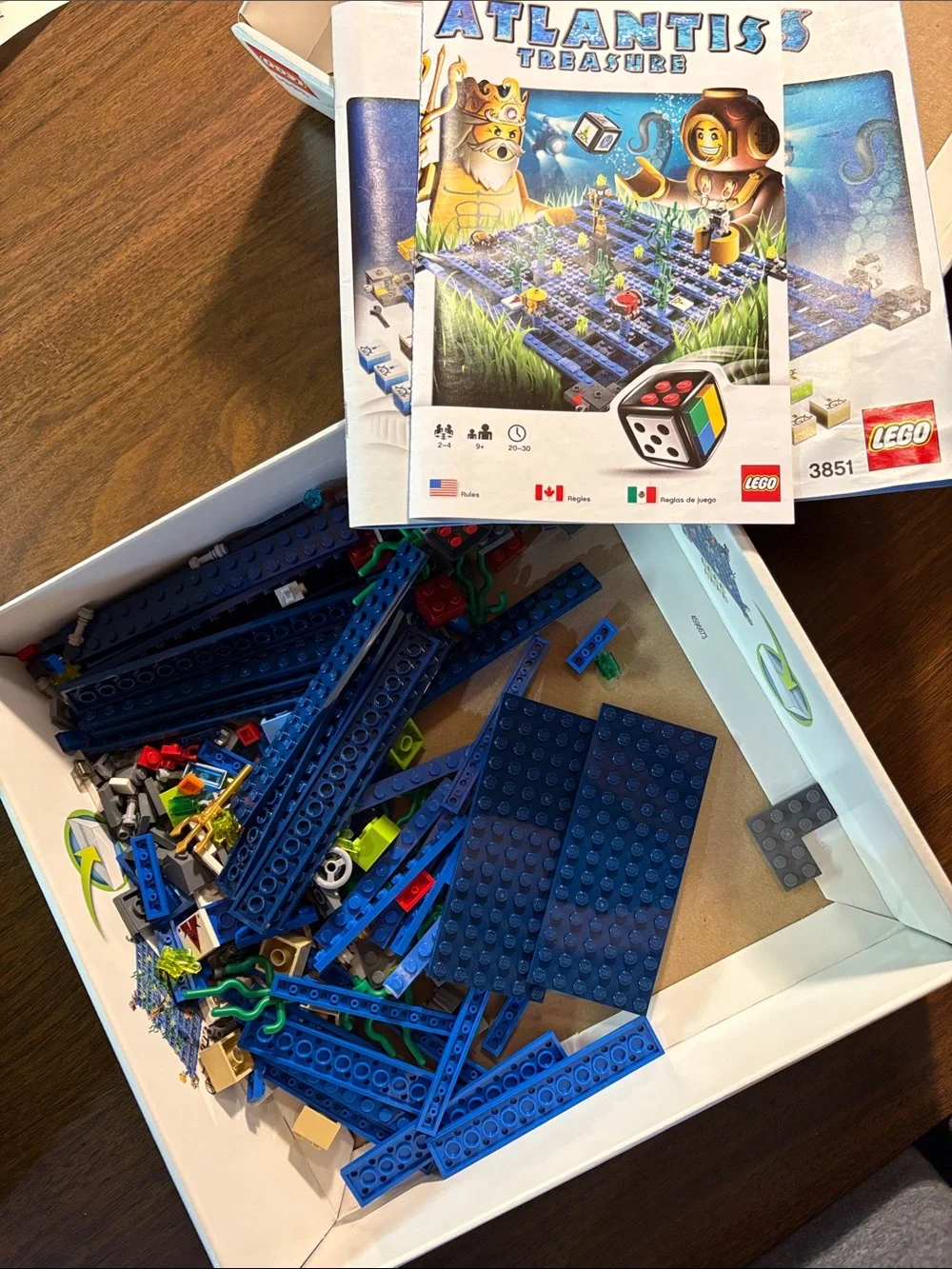Lego minifigure hunt engaging